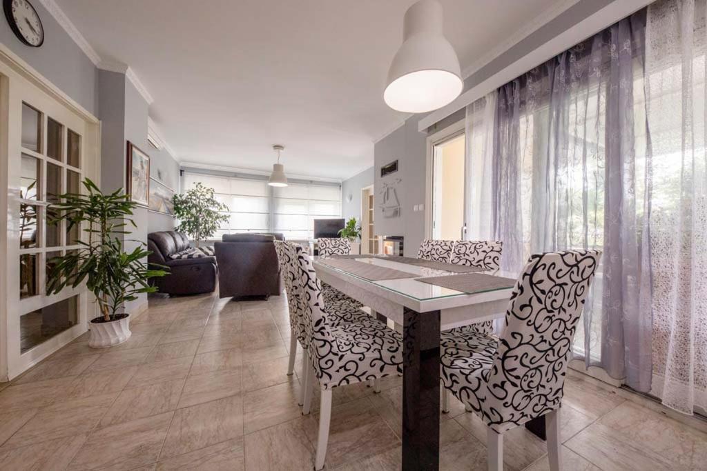 לופאר Apartmani Ana & Milo מראה חיצוני תמונה