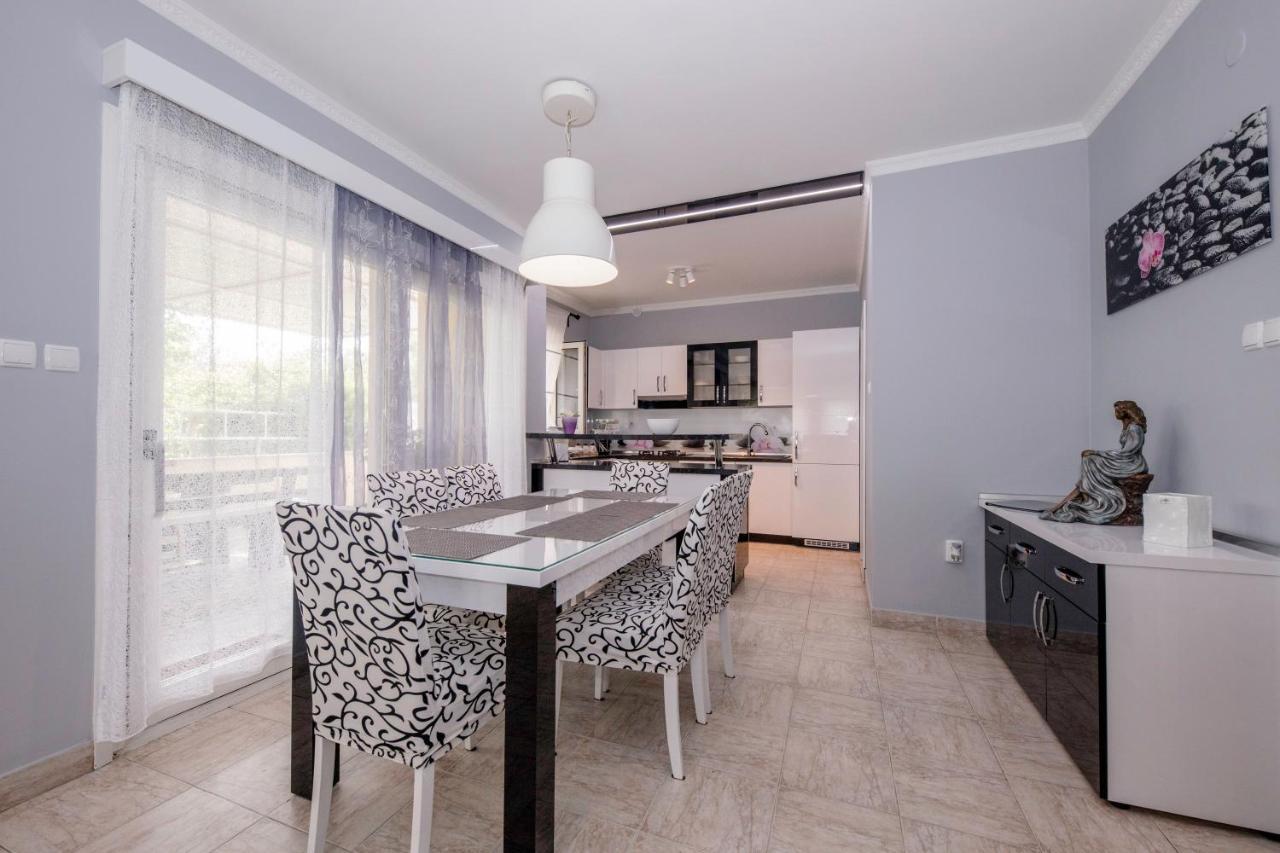 לופאר Apartmani Ana & Milo מראה חיצוני תמונה