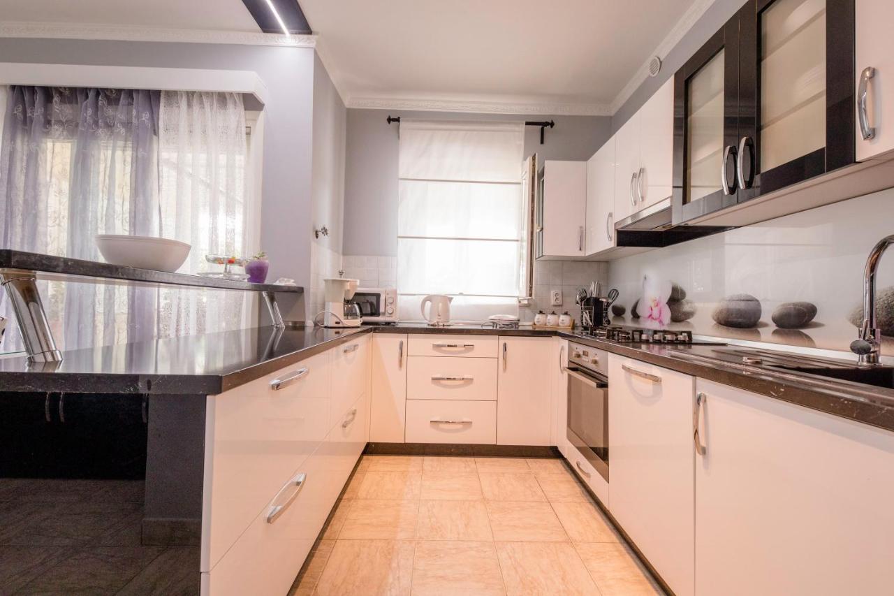לופאר Apartmani Ana & Milo מראה חיצוני תמונה