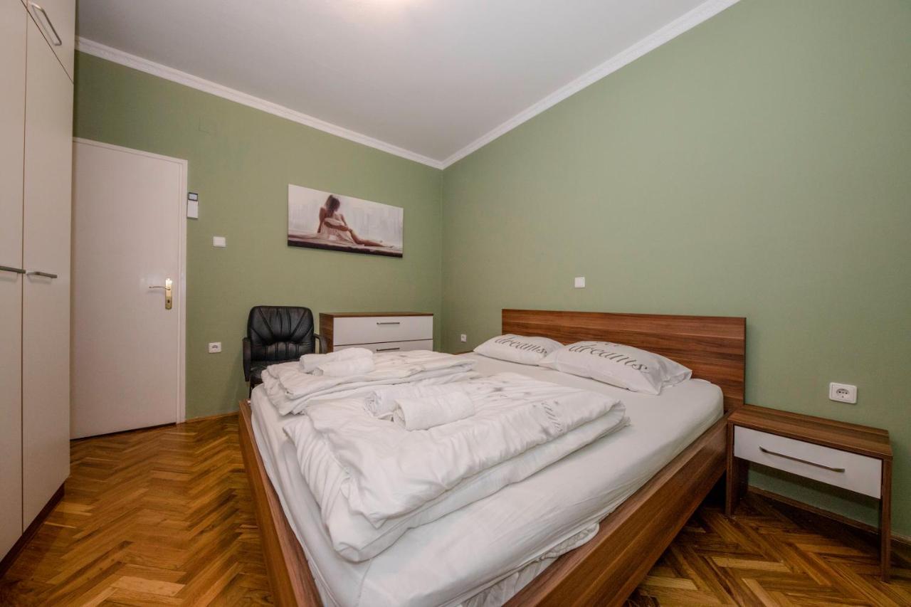 לופאר Apartmani Ana & Milo מראה חיצוני תמונה