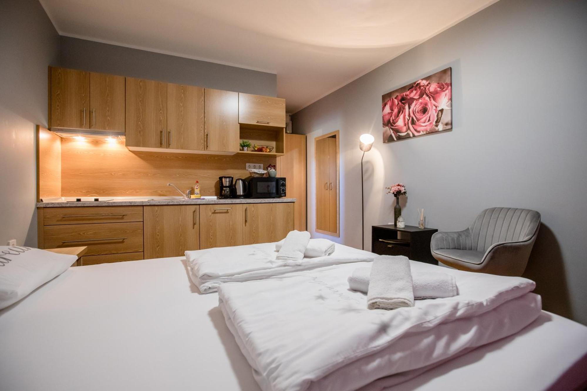 לופאר Apartmani Ana & Milo חדר תמונה