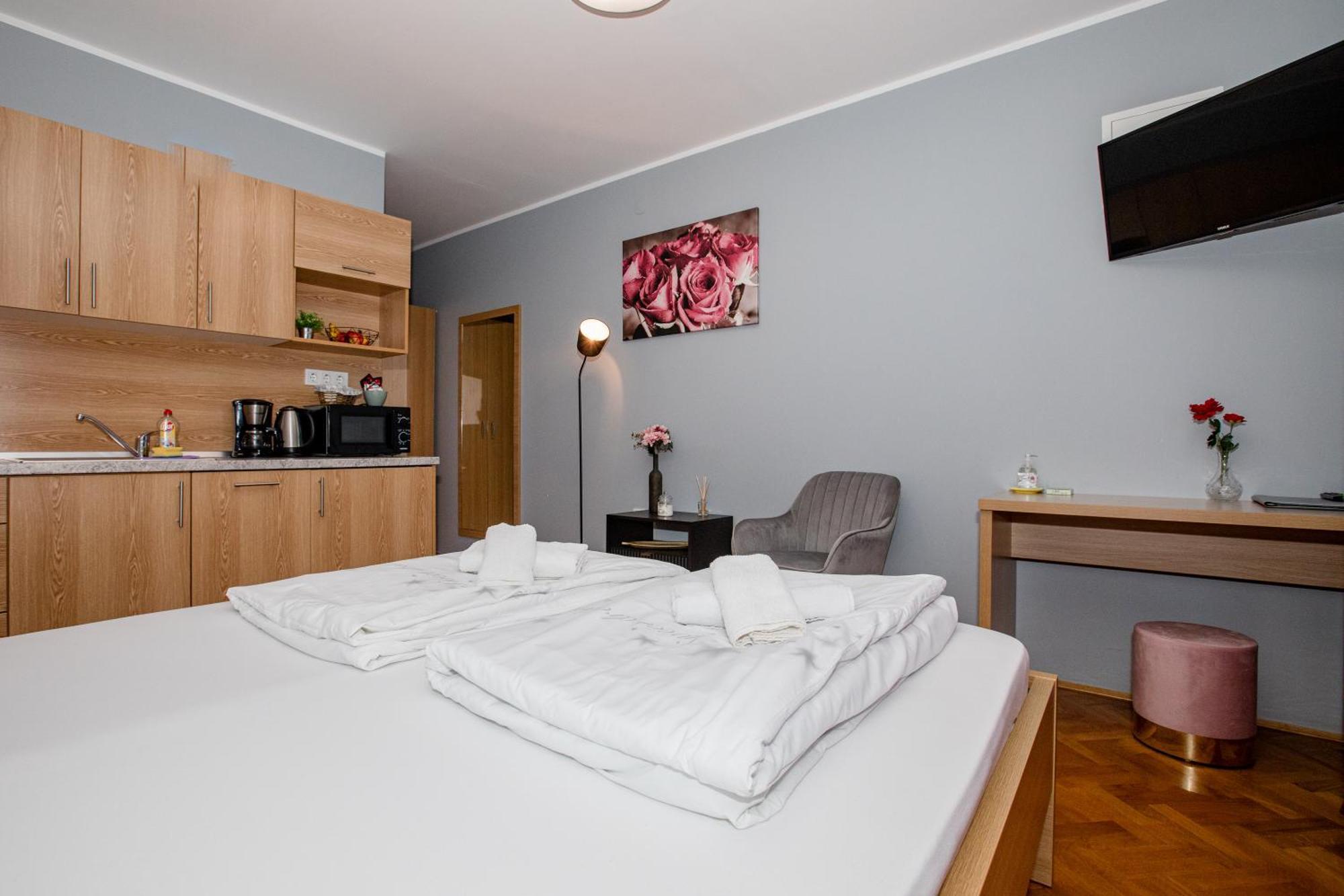 לופאר Apartmani Ana & Milo חדר תמונה